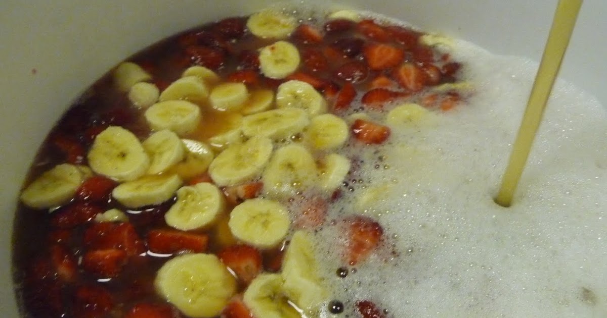 HopfenTreader Farm Fresh Series Strawberry Cream Ale