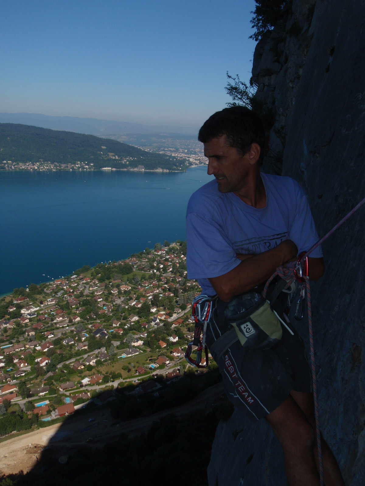 VERTICAL CONCEPT Escalades aux "grandes suites" ANNECY