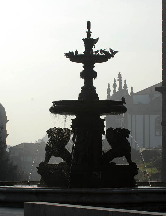 [Praça+dos+Leões.jpg]