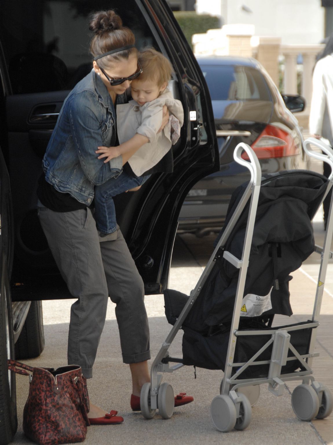 [j+alba+rs658527798589761.jpg]