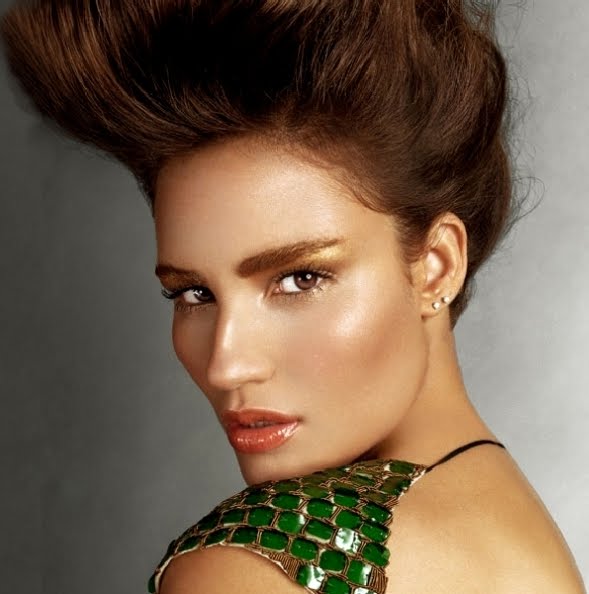 [9b-fernanda-tavares.jpg]