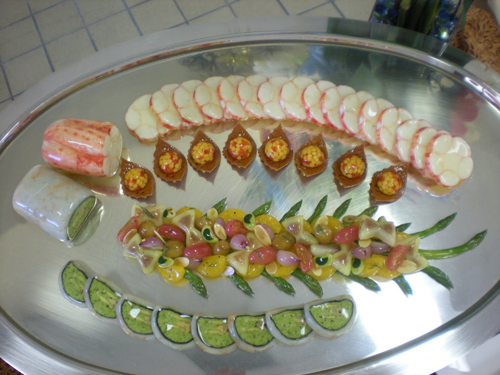 QimiQ good for the house wife better for the Garde Manger Lunch Box Crew