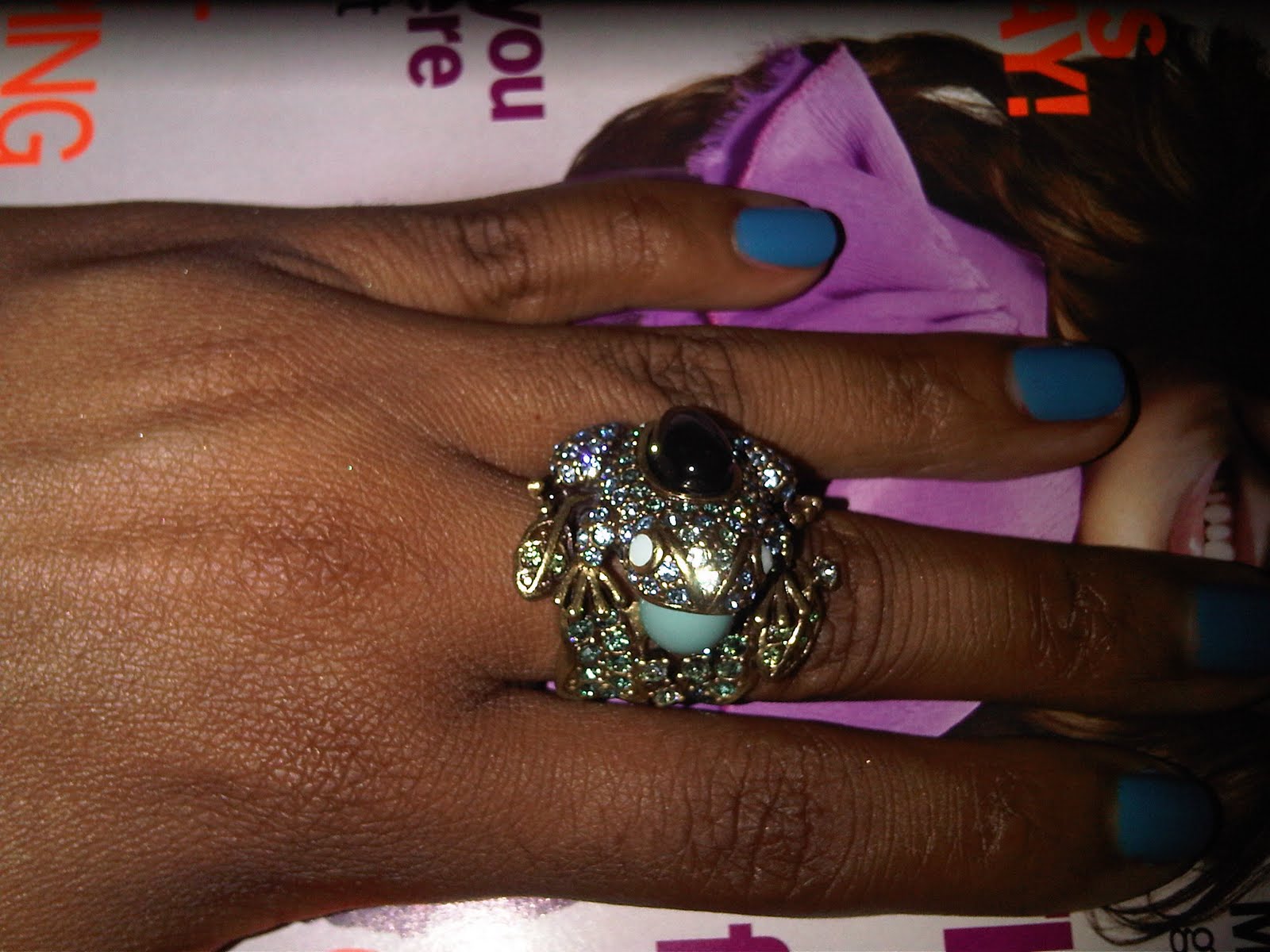 [frog+ring.bmp]