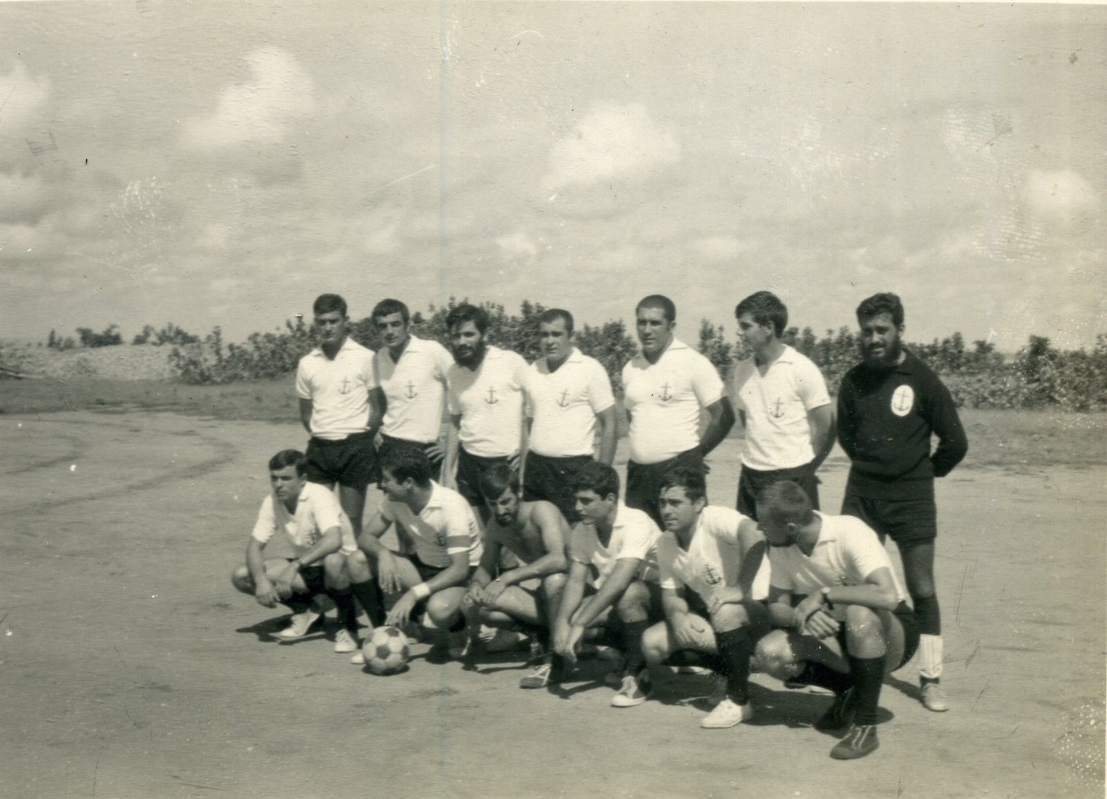 [Div084.jpg]