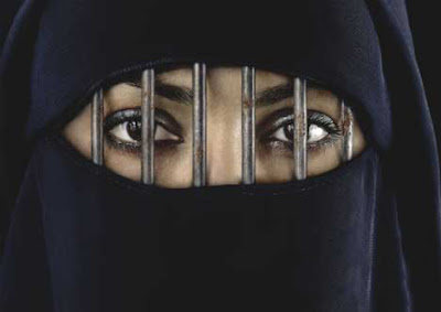 Saudi Girls on Saudi Arabia Wastes Biggest Untapped Natural Resource  Women