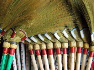 [baguio+broom.jpg]