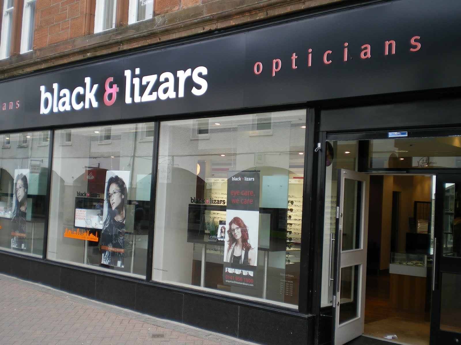 Tangram Furnishers Black & Lizars