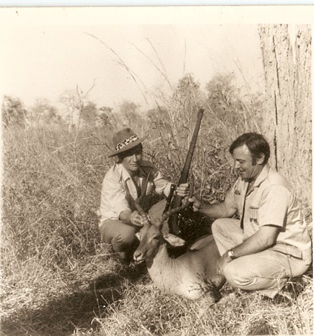 [Kubi+e+Espanhol+em+Moç..jpg]