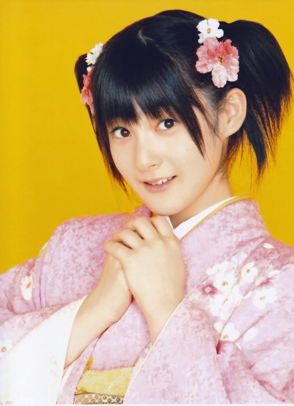 Ari Nikki Momoko Tsugunaga Kimono.