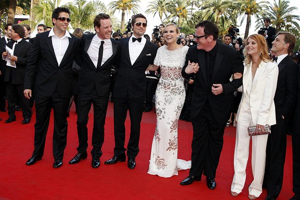 [Inglourious+Basterds+Premiere+Cannes+Film+3P1_Le6VB8zl.jpg]