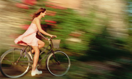 [Bike-Blog-A-woman-enjoyin-001.jpg]