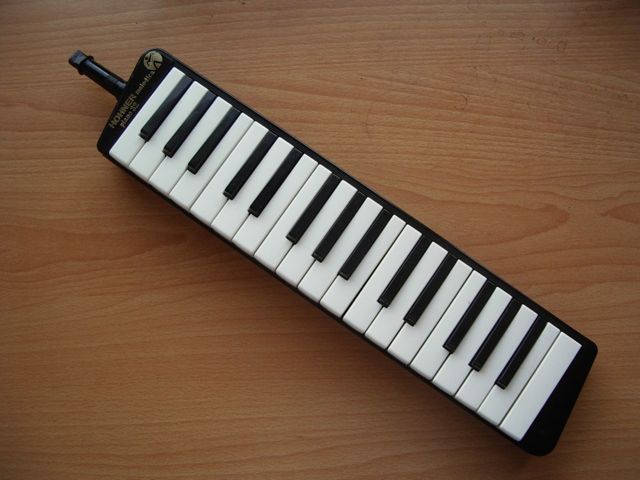 [melodica.jpg]