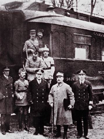 [Armisticetrain.jpg]