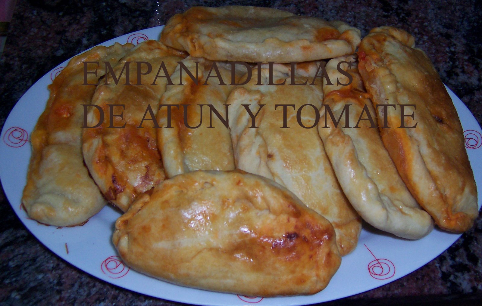[EMPANADILLAS+DE+ATUN+Y+TOMATE+copia.jpg]