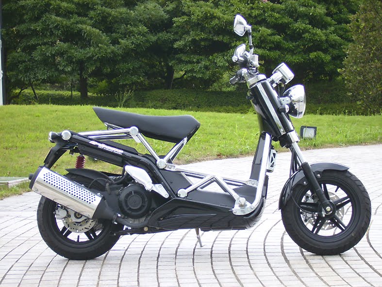 [Image: Daelim+B-Bone4.jpg]