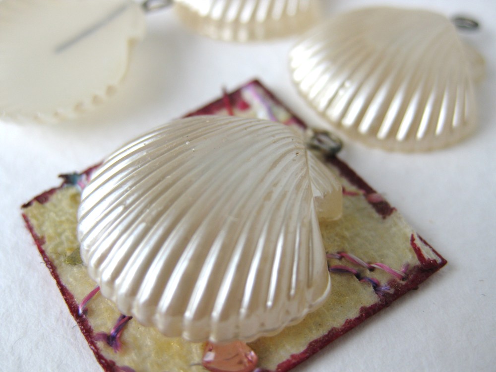 Glass Pearls. A Bit of History and Leonardo da Vinci's Recipe For Making Them Glass Pearls. A Bit of History and Leonardo da Vinci's Recipe For Making Them