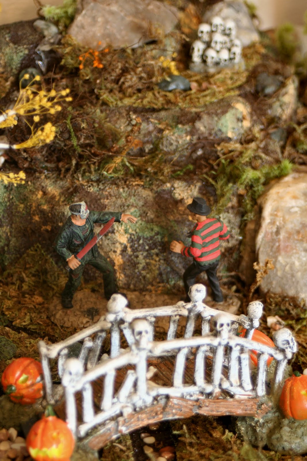 Dirt Cheap Decor! Halloween Village Platform