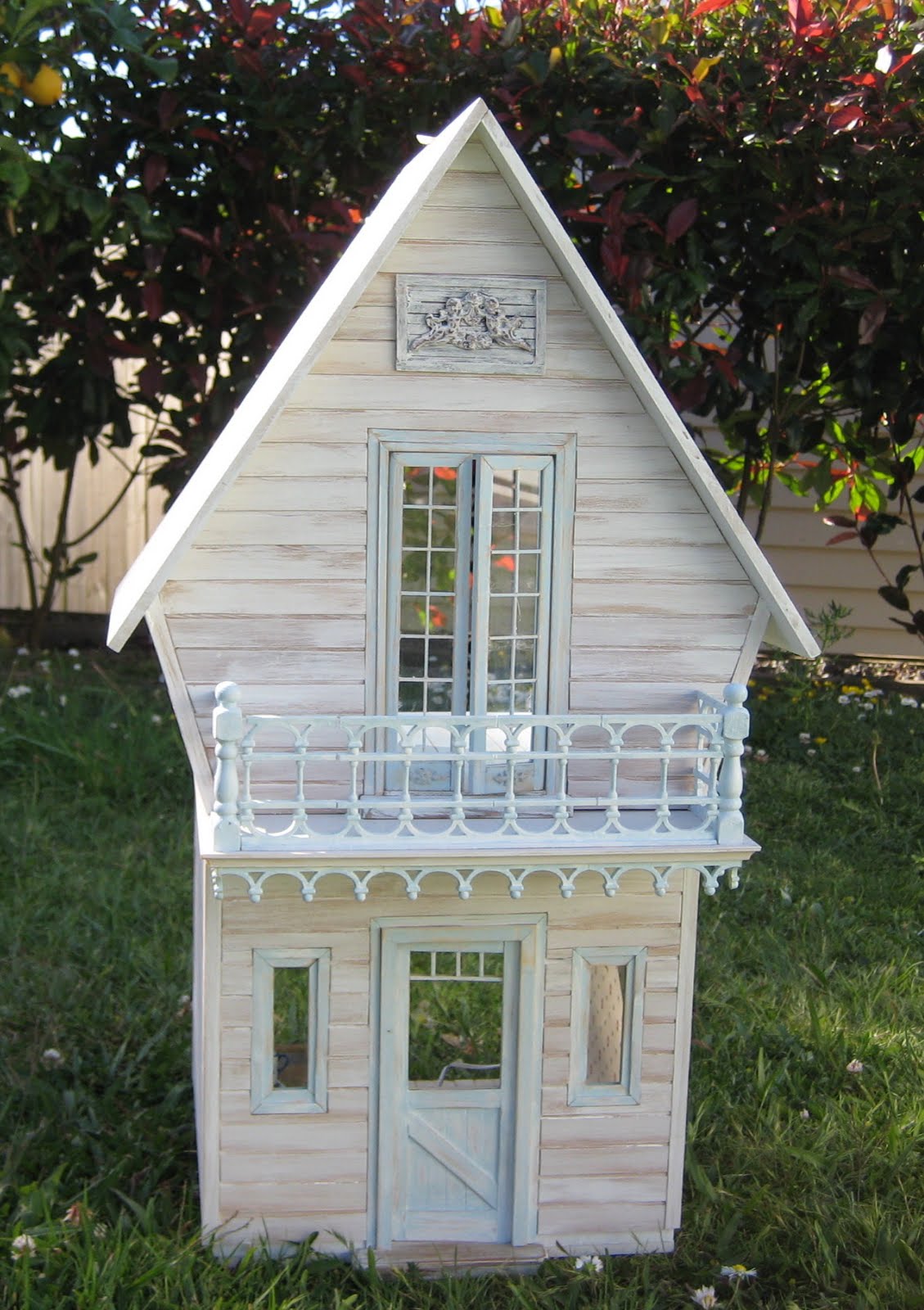 shabby house