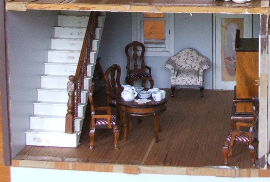 Liberty Biberty Dollhouse furniture makeovers!