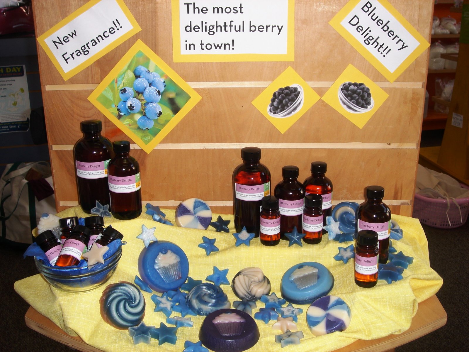 [Blueberry+Display.JPG]