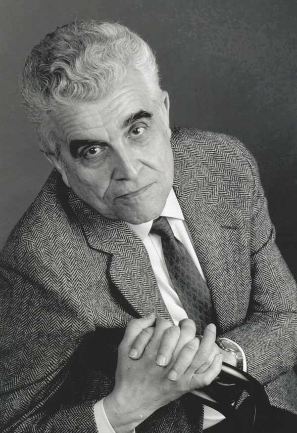 Hojas que fueron libros, libros que fueron vidas René Girard