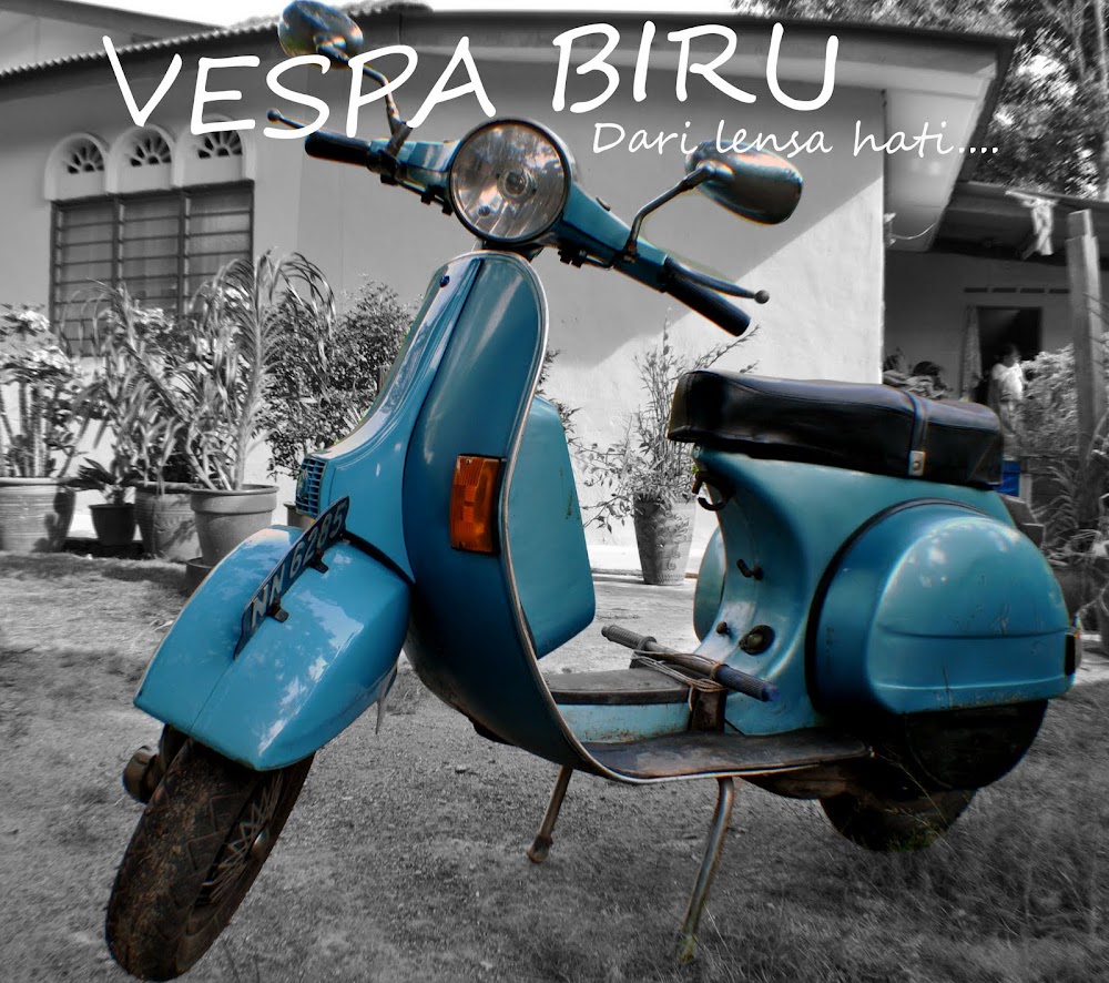 VESPA BIRU