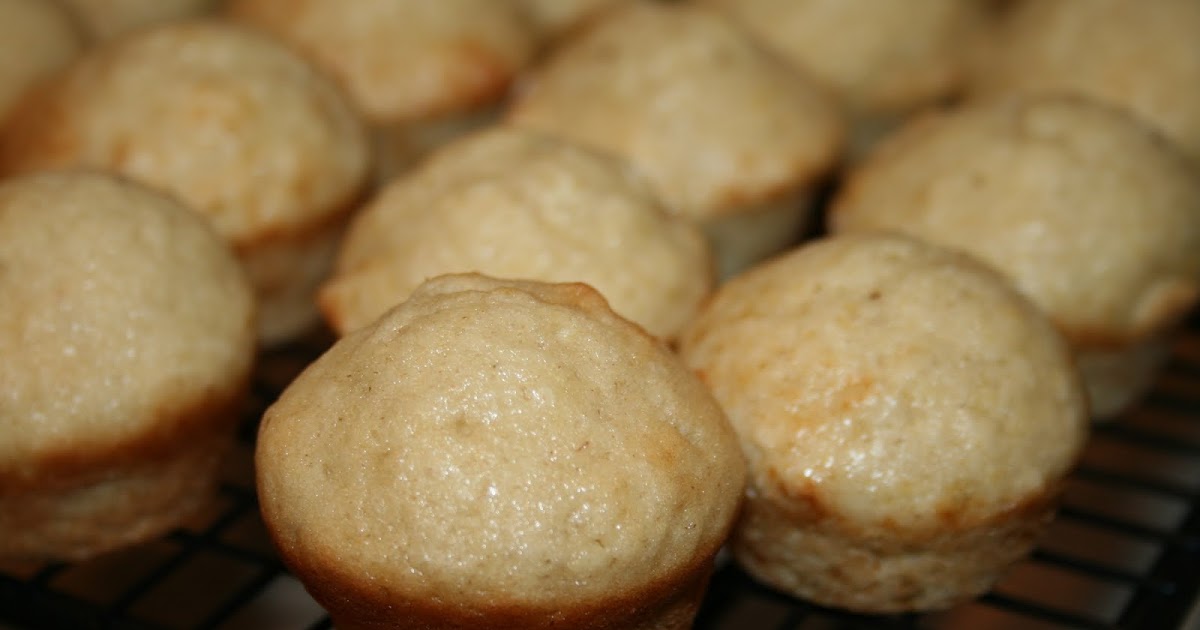 Things I Like To Make Banana Bread (Old Vitamix Recipe)