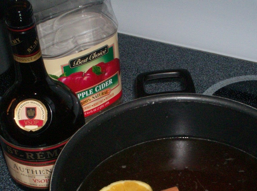 Year on the Grill Hot Apple Cider & Brandy Toddy for around the firepit