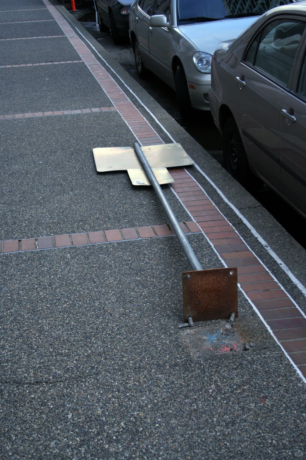 [Sign+Down.JPG]