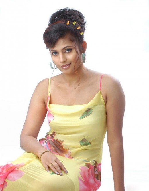 Crazy Hot Room: Saira Banu Hot Hot Stills