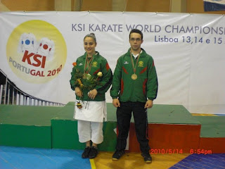 ariana Jovens de Fornos brilham no Karaté