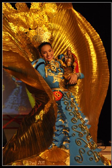 Any Wishlist National Costume you want to see in MU? Affordablevacationsinasia.blogspot.com_philippines_cebu+sinulog+2011_festival+queen+2011