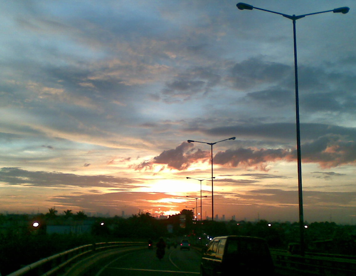 senjajingga biru siang dan jingga senja senjajingga biru siang dan jingga senja