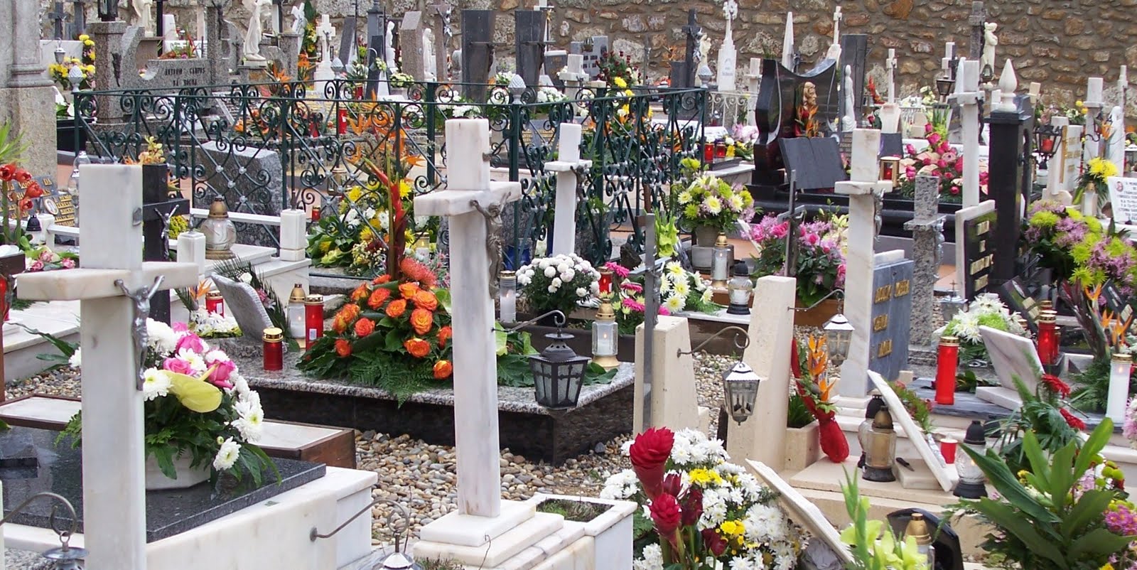 [cemiteriointerior.JPG]