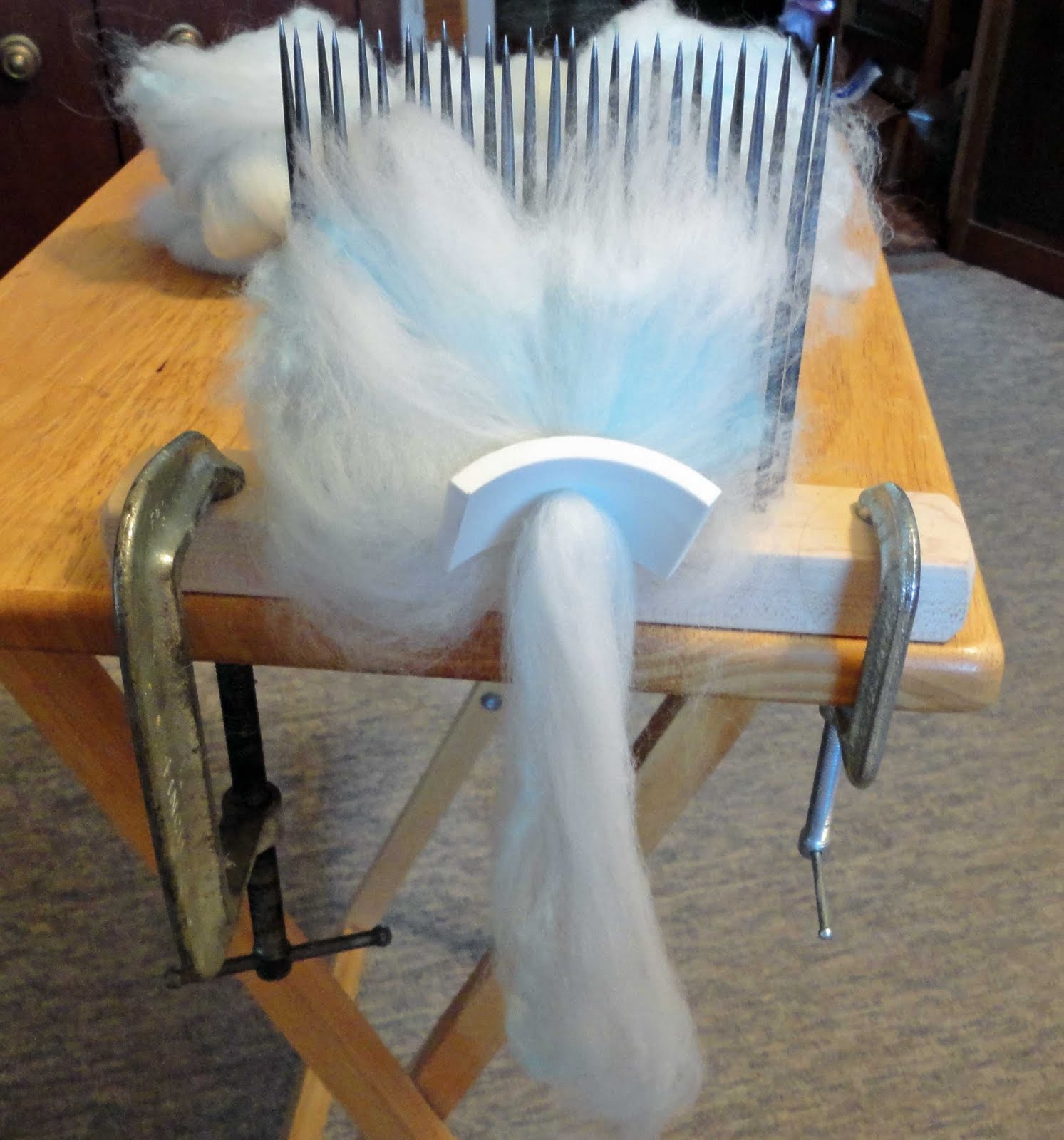 Yarnspinners Tales Blending with a hackle