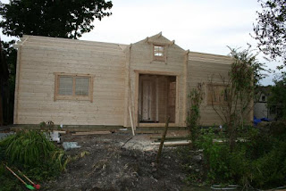 helsinki log cabin instalation