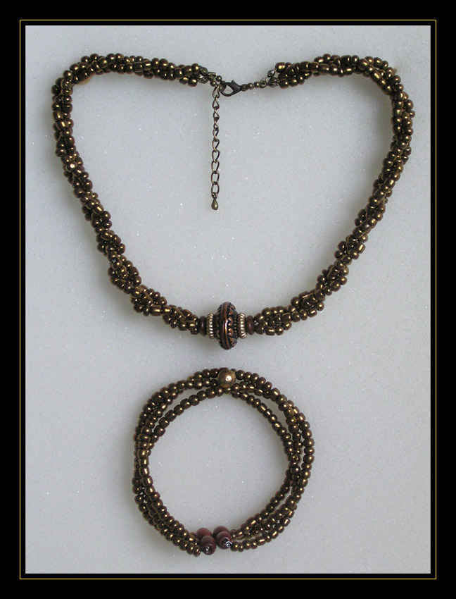 Bronze Choker and Bracelet (art.2.5)