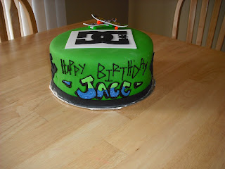 Sprinklebelle: DC Skateboarding Cake