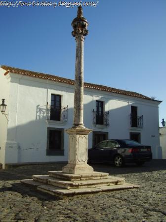 [Castelo+de+Monsaraz21.JPG]