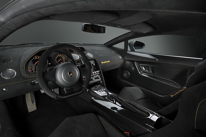 Lamborghini LP570-4 Blancpain Edition Interior Lamborghini LP570-4 Blancpain Edition Interior