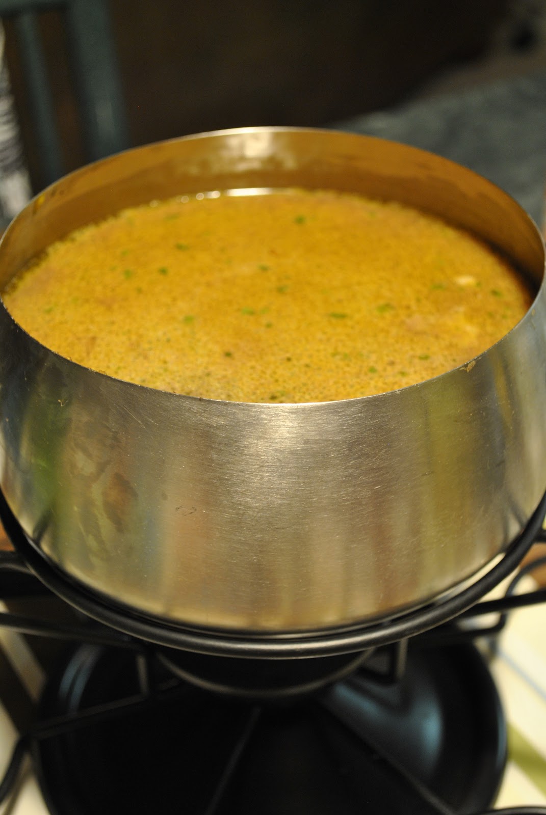 Délices et Confession Partage de Recettes et Découvertes Bouillon à l'ail rôti (pour fondue