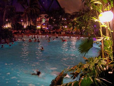 Centre Parcs Swimming