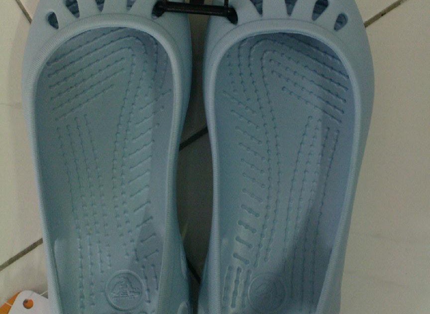 zInIE CROCS warehouse sales Queensbay Mall, Penang zInIE CROCS warehouse sales Queensbay Mall, Penang