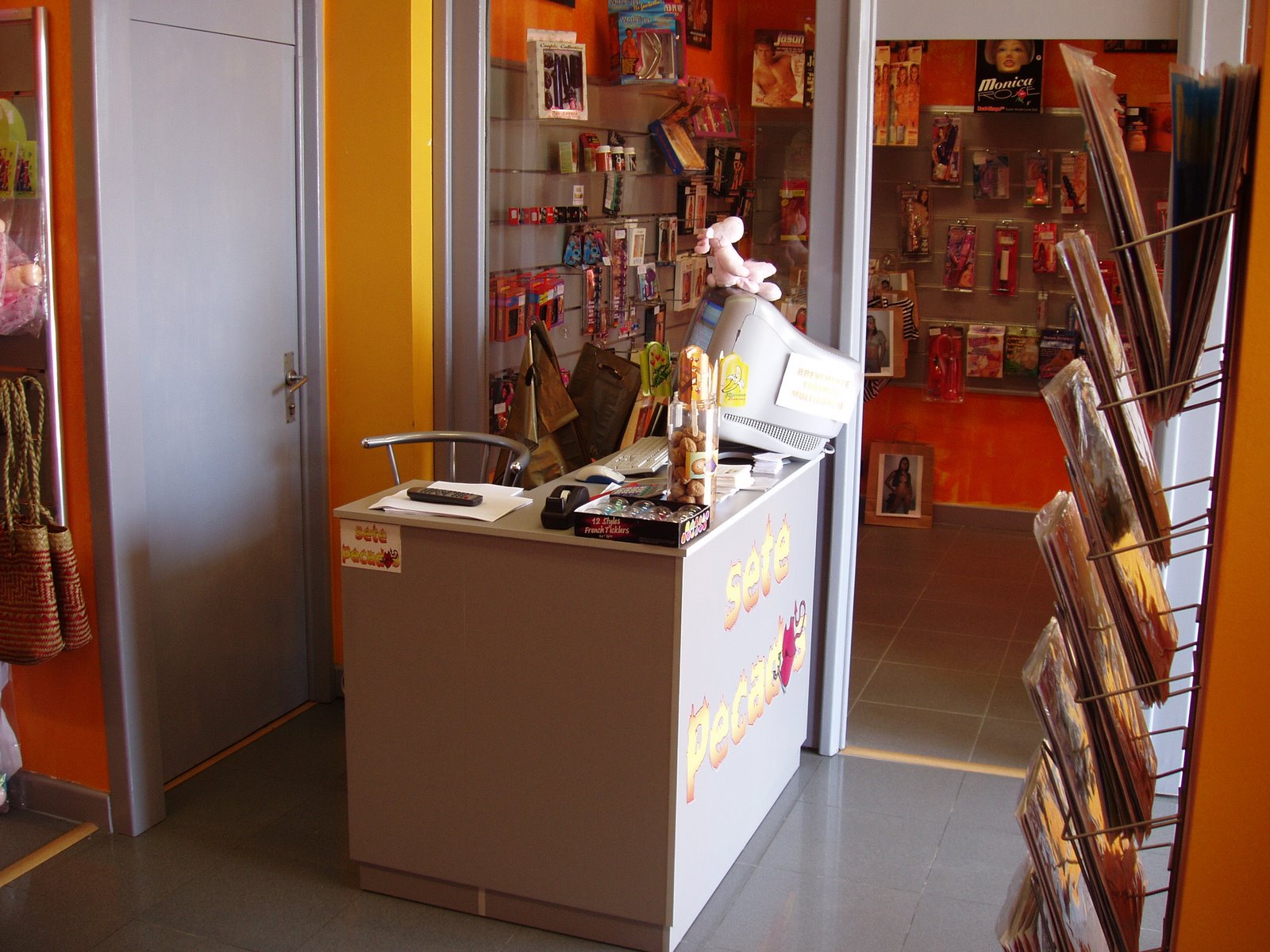 [BALCÃO+LATERAL.JPG]