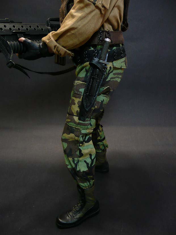 [sheath.jpg]