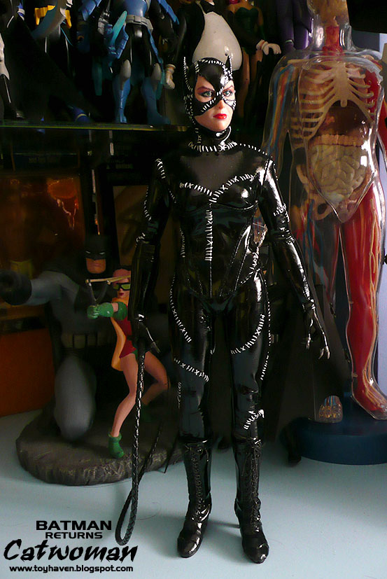 toyhaven Catwoman's Claws for "Batman Returns" the Real Deal