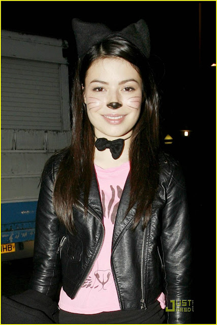 Miranda Cosgrove Halloween