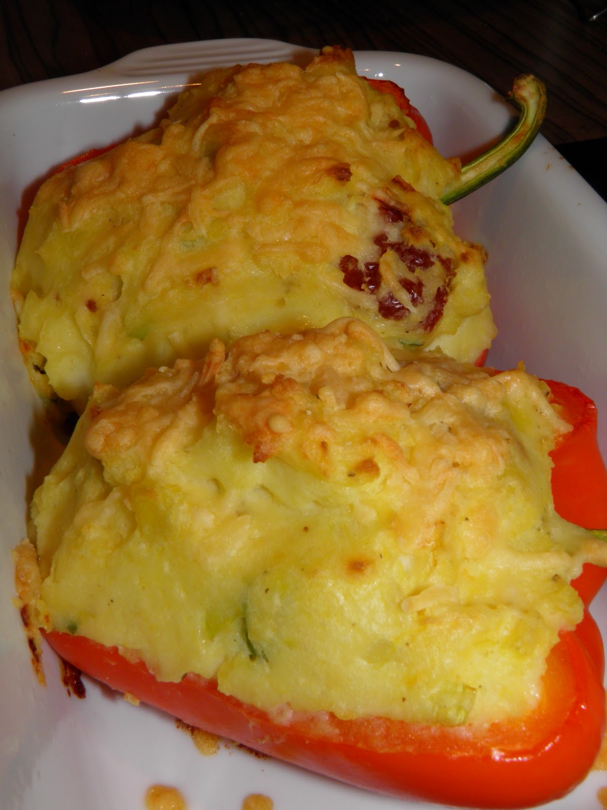 Anna's Cooking Adventure 20101024 Mashed Potato Stuffed Bell Pepper