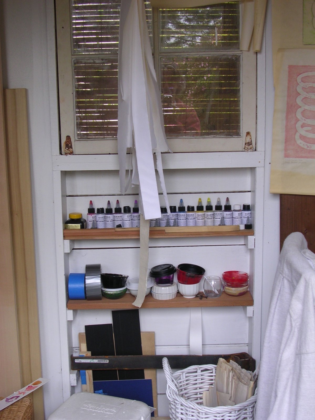 [studioshelves2.jpg]