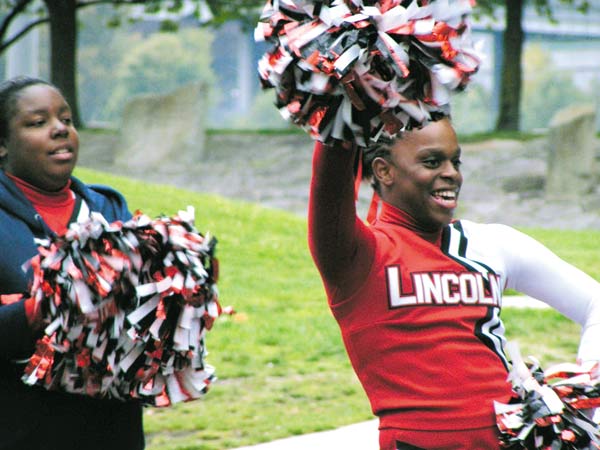 [Lincoln high school boy transgender cheerleader.jpg]